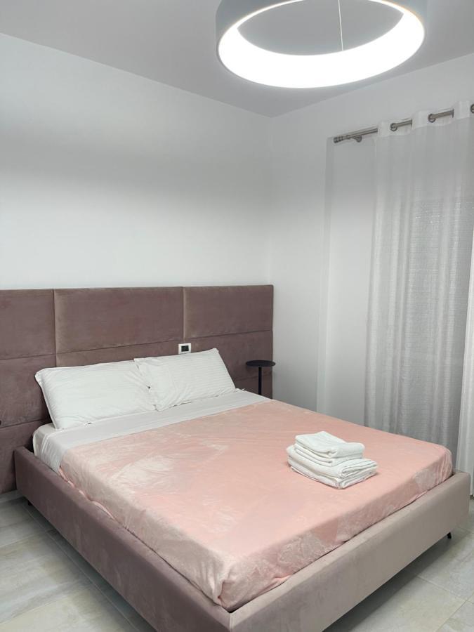 Lungomare Luxury Sea View Apartaments Vlorë Exterior foto
