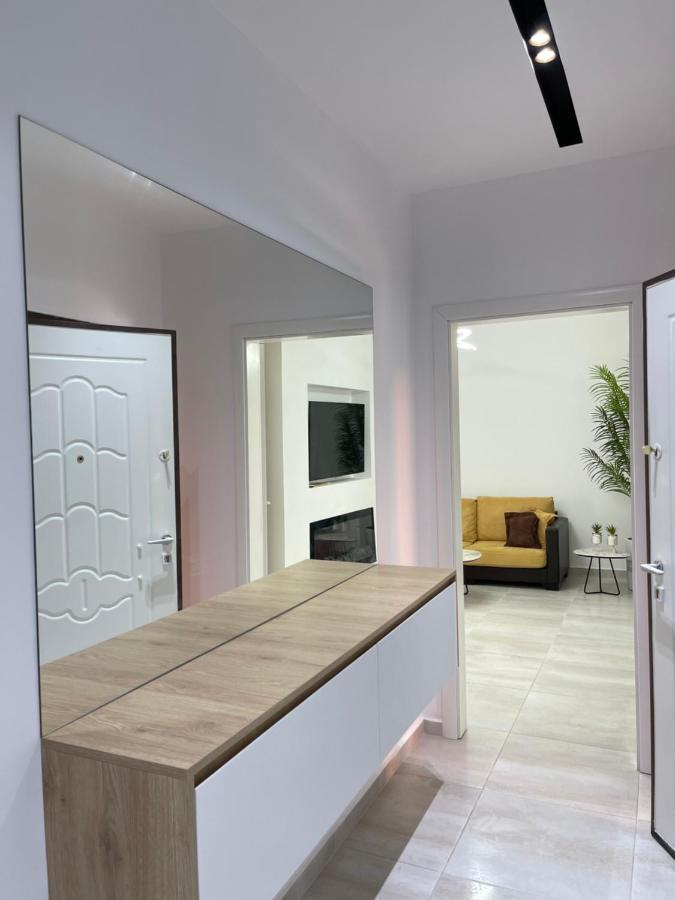 Lungomare Luxury Sea View Apartaments Vlorë Exterior foto