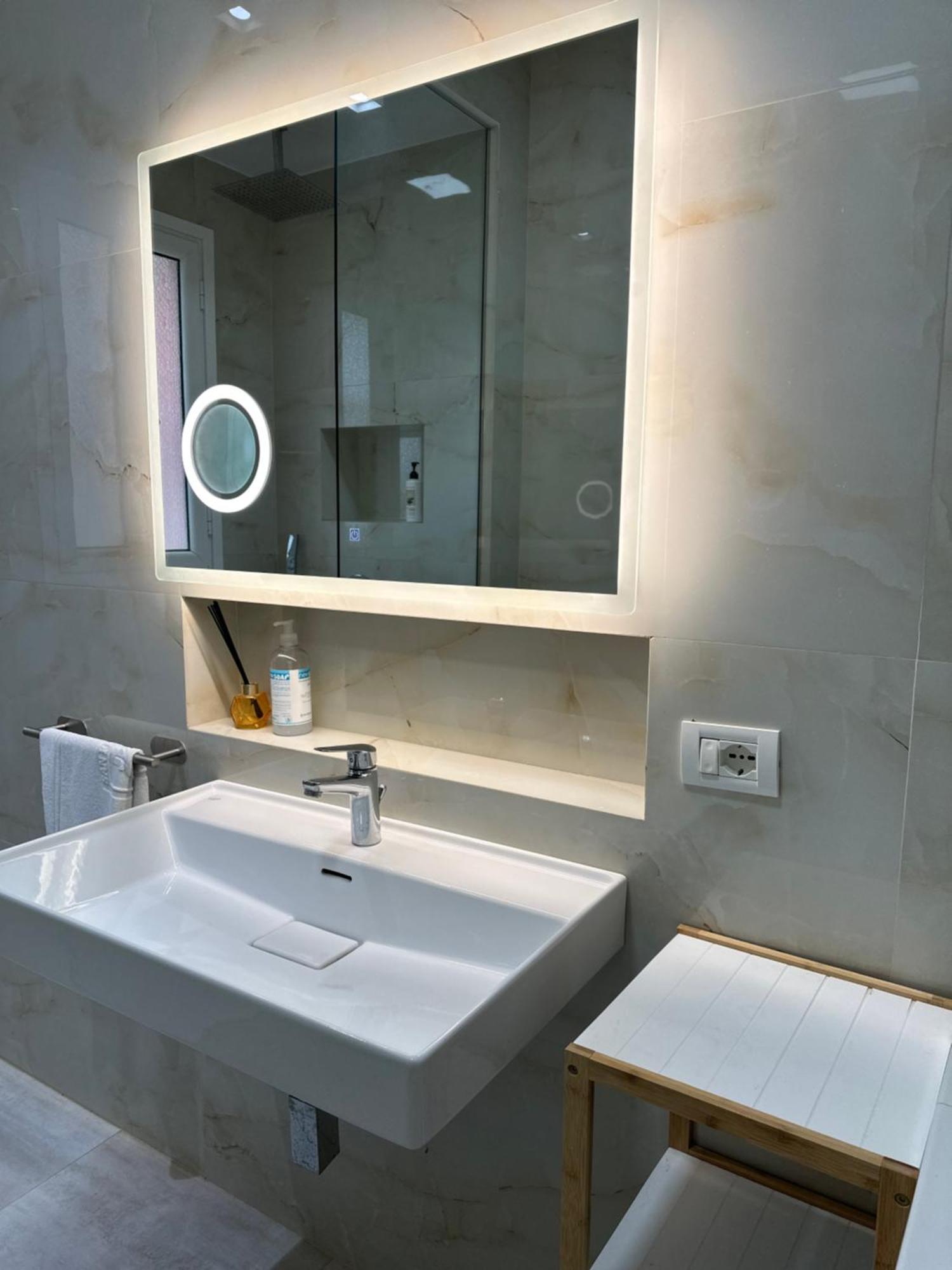 Lungomare Luxury Sea View Apartaments Vlorë Exterior foto